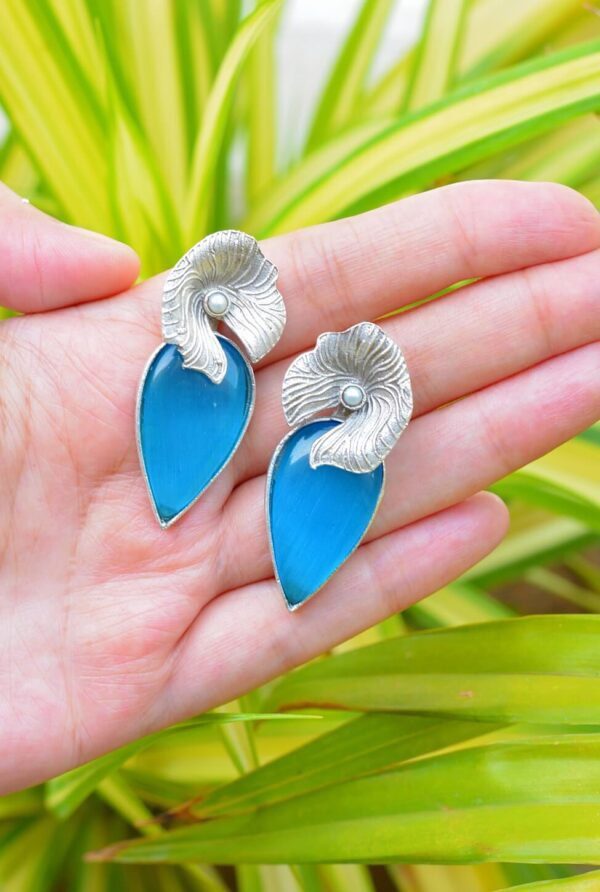 Regal Look Multistone Blue Leaf Style Earrings
